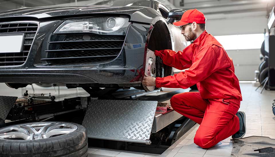 Atelier de carrosserie automobile